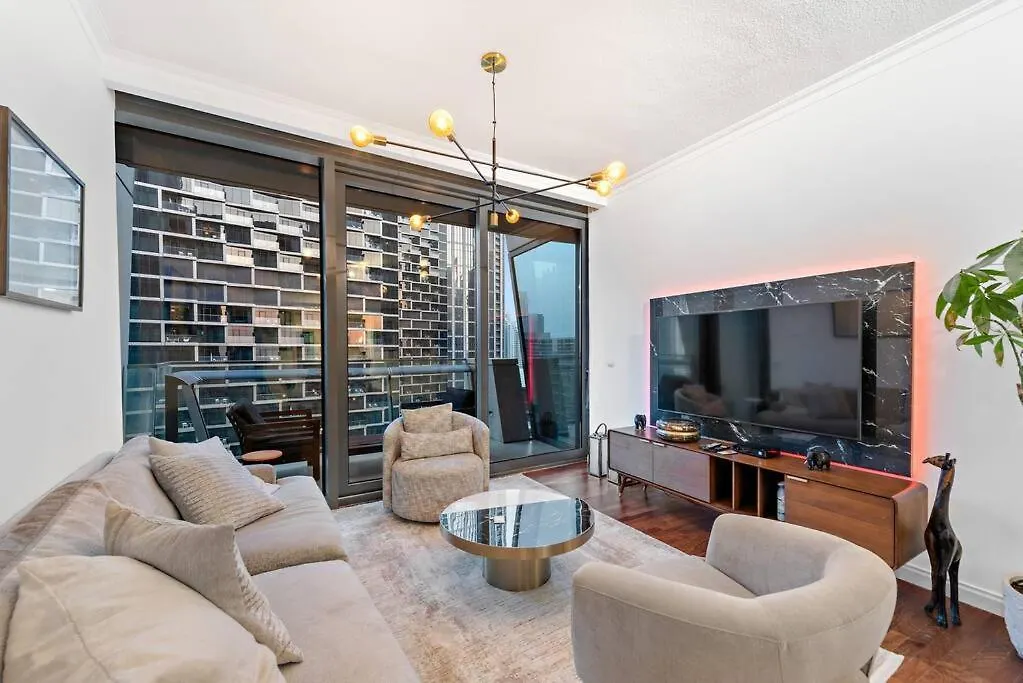 First Class Stunning 2Br Apartment With Burj Khalifa Views In Downtown Dubai