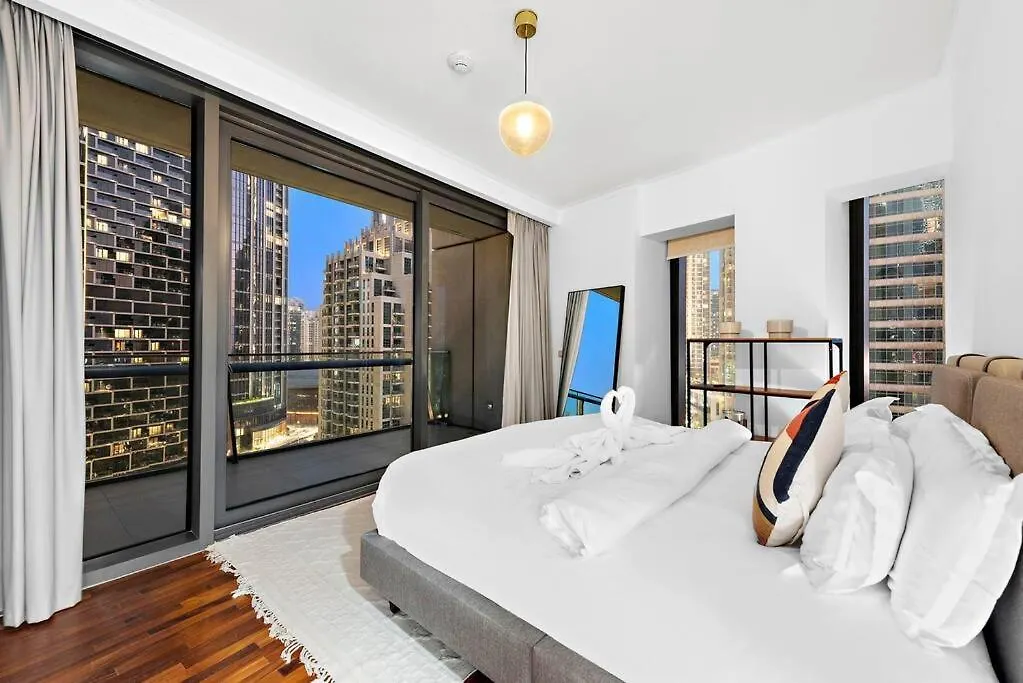 First Class Stunning 2Br Apartment With Burj Khalifa Views In Downtown Dubai