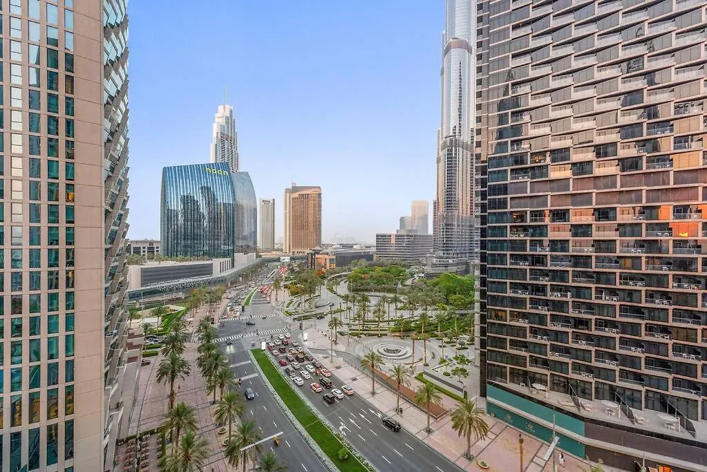 First Class Stunning 2Br Apartment With Burj Khalifa Views In Downtown Dubai