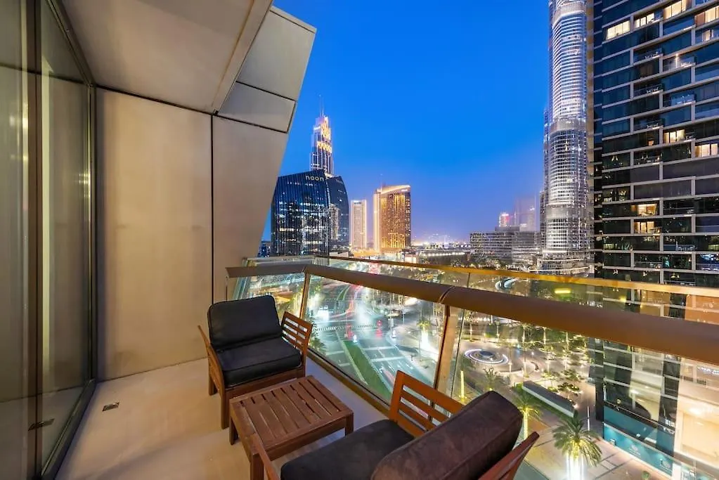 First Class Stunning 2Br Apartment With Burj Khalifa Views In Downtown Dubai 0*,  United Arab Emirates